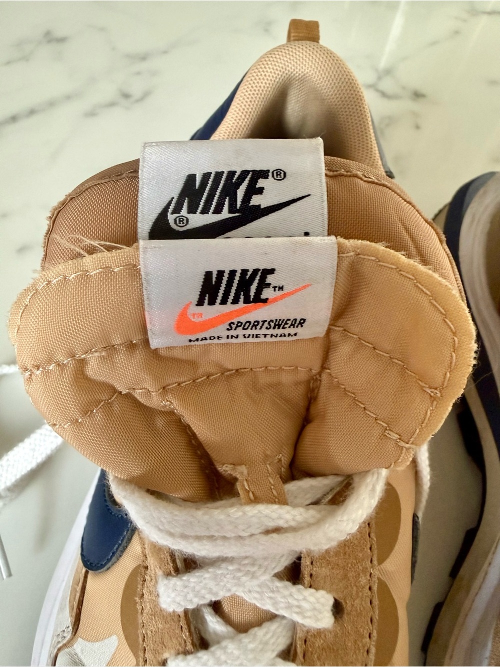 Nike Men’s Sneakers in Sesame and Blue - Picture 7 of 9